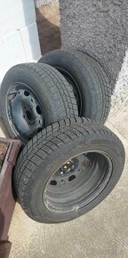 Zimní pneumatiky a plechové disky Škoda Fabia - 4