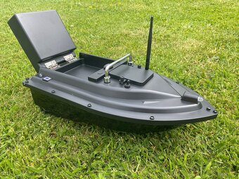 Zavážecí loďka s GPS, ČESKÝM NÁVODEM, silná bat. 10 000 mAH - 4