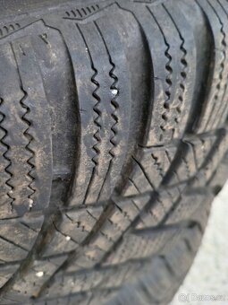Zimni pneu+plechové disky 5x114.3 nissan - 4