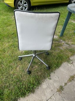 Prodám 2 ks kancelařske židle - 4