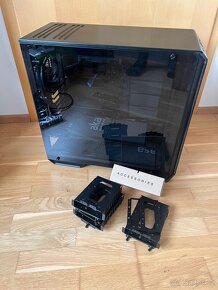 Be Quiet Dark Base 700 - 4