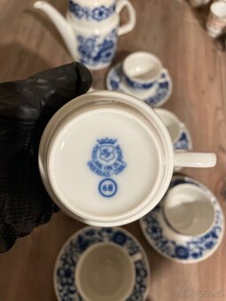 Kávový servis Porcelaine Fine de Bohême (cibulák) - 4