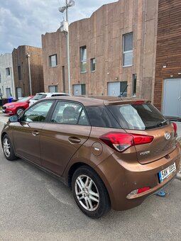 Hyundai i20 74 kW Automat – TOP STAV - 4