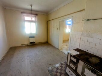 Prodej rodinného domu se zahradou v Uherském Ostrohu - 4
