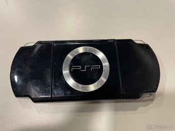 Sony PSP-2004 černé + 3 hry - 4