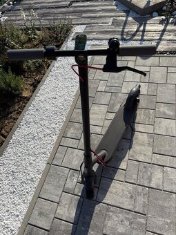 Elektrická koloběžka Xiaomi Electric Scooter 4 Pro EU - 4