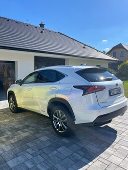 Lexus NX300h, 4x4, luxusní výbava, světlá kůže, odpočet DPH - 4