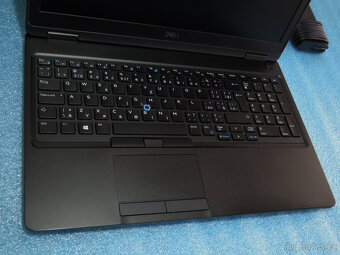 Dell Latitude 5580 IPS FULL 15.6“ Intel i5-6200u 8GB 256 SSD - 4