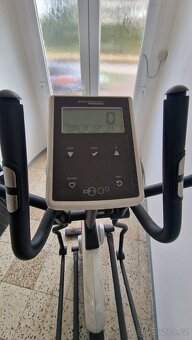 Eliptický trenažér BREMSHEY CF3 - 4