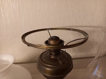 mosazná petrolejová lampa - 4