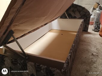 Manželská postel - 4