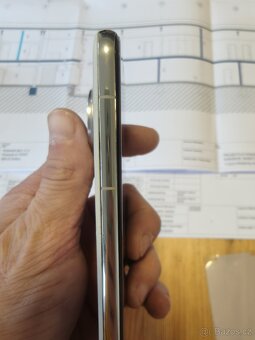 Huawei Pura 70 ultra - 4