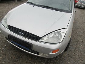 Ford Focus 1,6 16v, r.v 99 hatchback - náhradní díly - 4