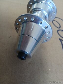 Zadní náboj BEES nový 32 děr - 4