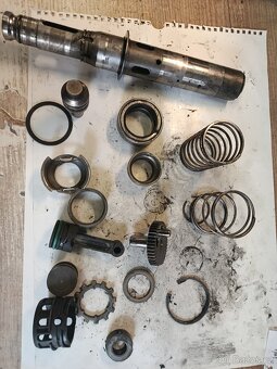 Bourací kladivo SDS max - 4