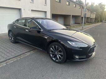 Tesla model S, P85, nabijeni zdarma - 4