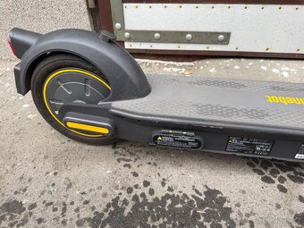 Elektrická koloběžka Segway Ninebot MAX G30 II, jako nová - 4