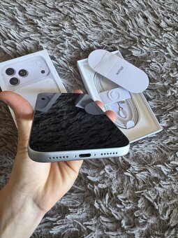 IPhone 17 pro max - 4