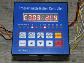Programovatelný regulátor krokového motoru PMC - 4