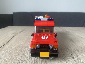 LEGO MOC Range Rover hasiči - 4