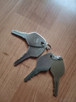 ALU Příčníky na rakev , lyže kola atd - 4