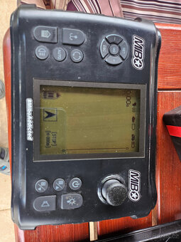 zavážecí lodička Mivardi Carp Scout - Li-ion 10 - 4
