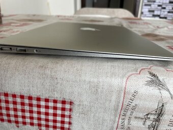 Macbook - 4