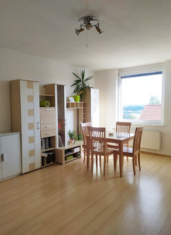 Pronájem bytu 1+kk, Nad Šestikopy, Prosek, 15700 Kč/měs, 37 - 4