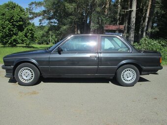 BMW E30 320i 6V Coupe 12/1985 1.majitel 117tis.km serv.kniha - 4