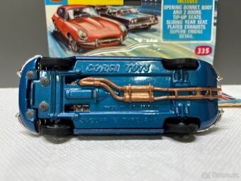 Corgi Toys Jaguar E - 4