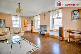 Prodej domu s restaurací nedaleko Ostrova u Karlových Varů - 4