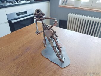 KOVOVÝ MODEL MOTOKROSOVÉHO JEZDCE NA MOTORCE HINZ & KUNST - 4