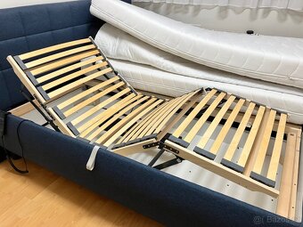 Čalouněná postel Velmi zachovalá, málo používaná - 4