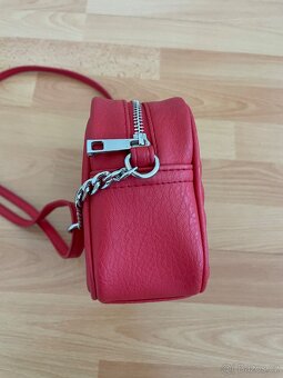 Červená crossbody kabelka - 4