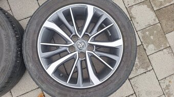 Alu kola Toyota 17" 5x114,3 letní pneu 215/55 R17 5-6mm - 4
