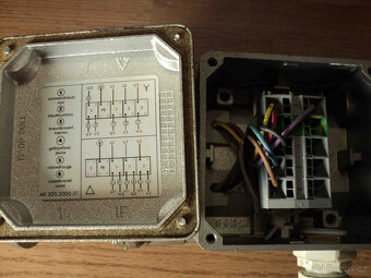 Elektromotor s převodovkou 400 V / 390 ot. / min - 4
