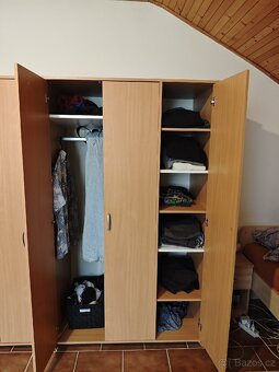 Šatní skříň - 4