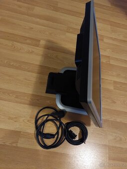 LCD monitor HP - 4