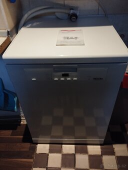 Myčka Miele na nádobí - 4