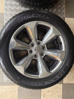 Dodge RAM 1500 - 4