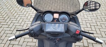 Piaggio Xevo 250ie - 4