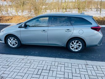 Toyoty Auris 1.6i - 79 KW ČR,KAMERA,ALU KOLA. - 4