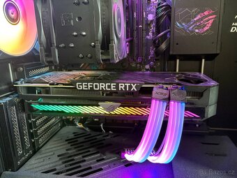 ASUS GeForce ROG STRIX RTX 3070 GAMING - 4