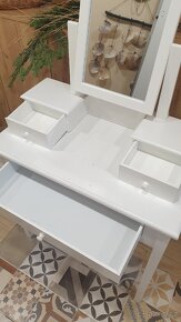 Toaletka - 4