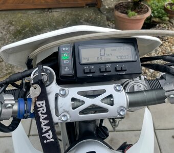 suzuki drz 400sm 2008 - 4