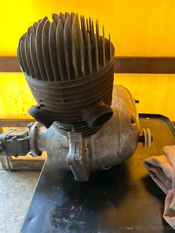 Motor Jawa 250 353 - 4