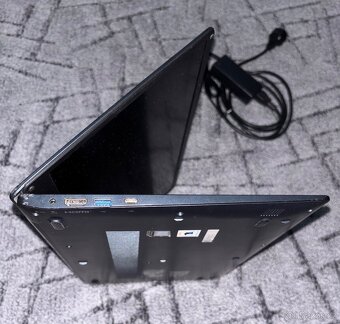 Toshiba Pro C50 - 15.6" FHD - 10.gen - DDR4 - 4