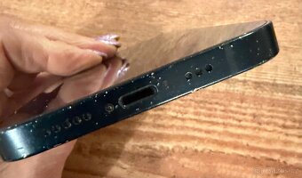 Prodám iPhone 13 - 4