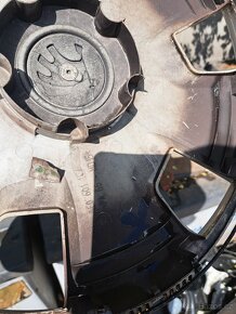 Poklice r15 original skoda sidus - 4