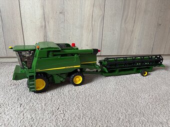 Kombajn Bruder John Deere T670i - 4
